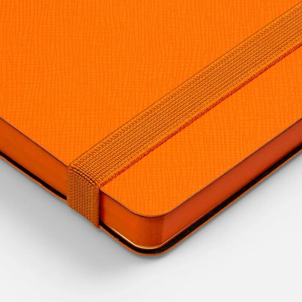 Ежедневники с логотипом с печатью логотипа. Ежедневник Peel Flex, недатированный по цене 939 ₽ руб. (артикул 26687.20) Ежедневник Peel Flex, недатированный, оранжевый