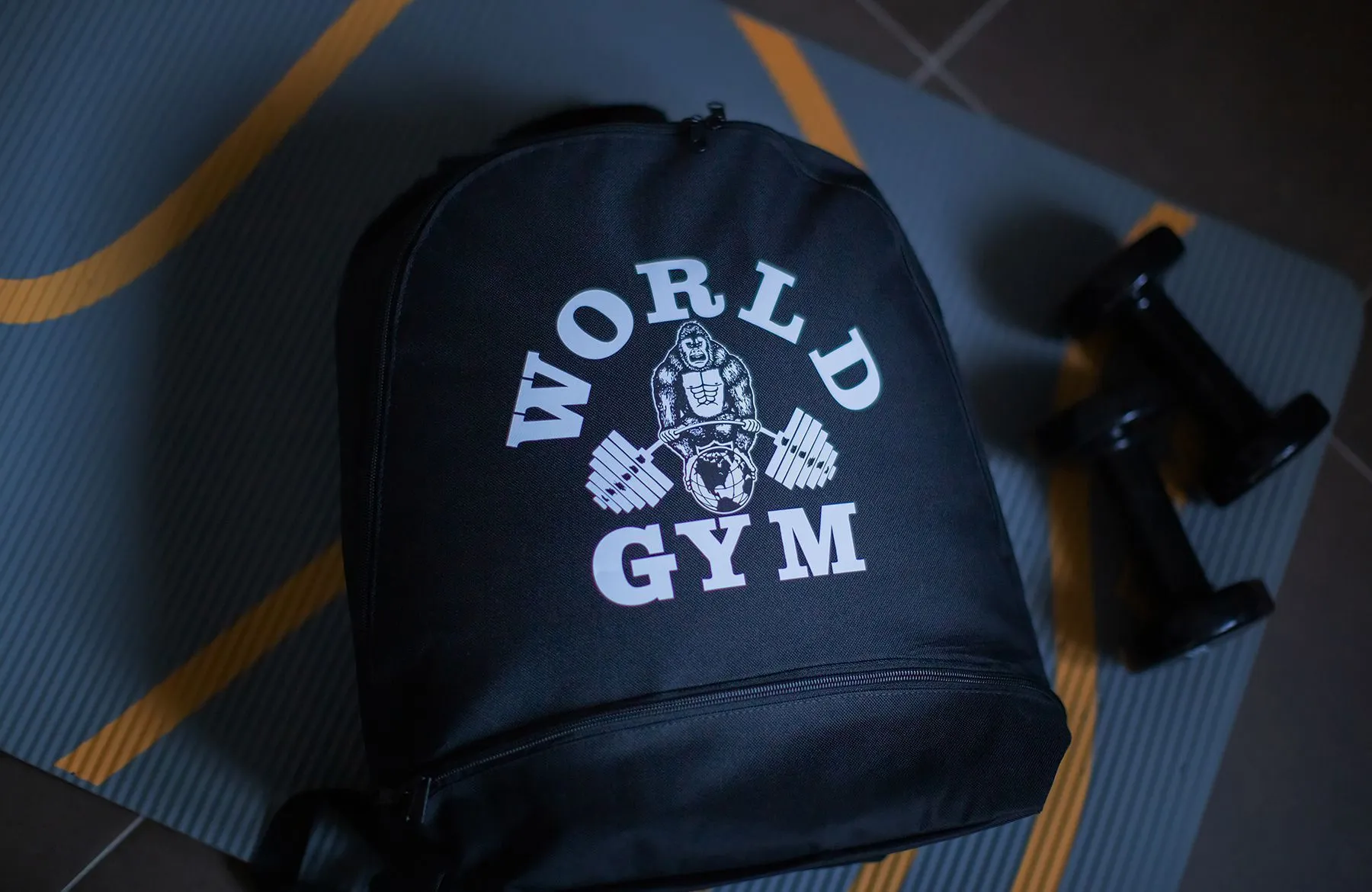 Заказать Сувениры для World Gym оптом со склада. Корпоративные подарки и бизнес сувениры с логотипом вашей компании. Опт. Компания "Главпоспром" Сувениры для World Gym