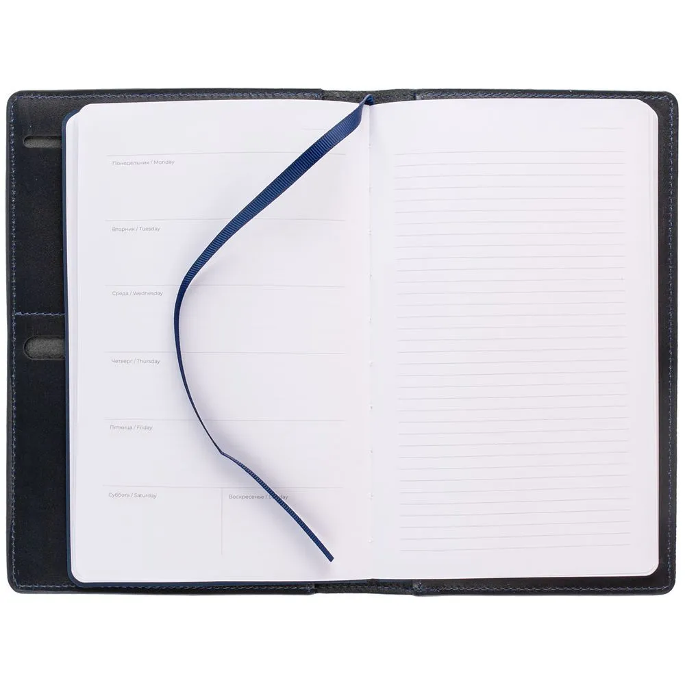 Ежедневники с логотипом с печатью логотипа. Еженедельник-портфолио Remini, недатированный по цене 5 543 ₽ руб. (артикул 55602.40) Еженедельник-портфолио Remini, недатированный, темно-синий