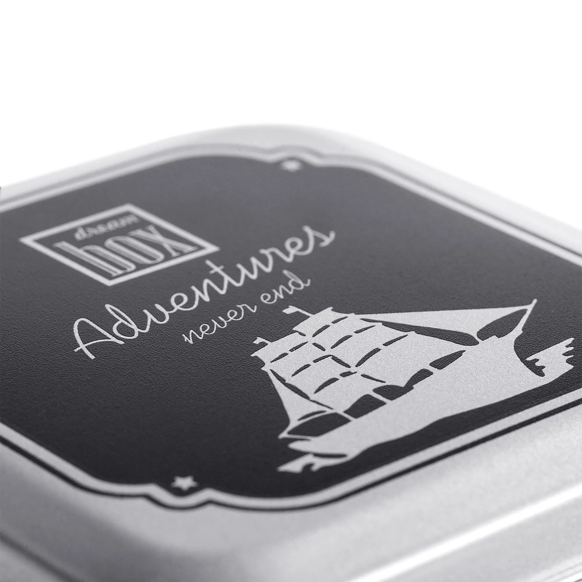 Подарочные коробки с печатью логотипа. Коробка Pragmax High, прямоугольная по цене 205 ₽ руб. (артикул 5586) Коробка Pragmax High, прямоугольная, серебристая