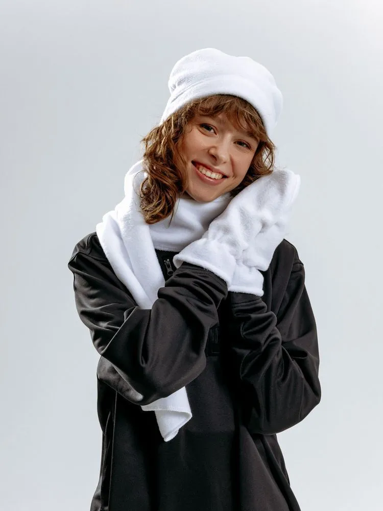 Шарфы с печатью логотипа. Шарф Fleecy по цене 407 ₽ руб. (артикул 17482.60) Шарф Fleecy, белый