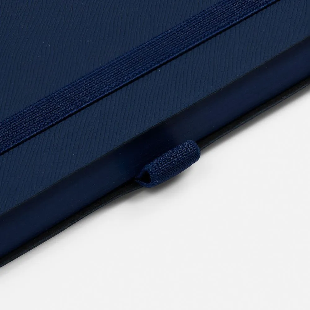 Ежедневники с логотипом с печатью логотипа. Ежедневник Peel Flex, недатированный по цене 939 ₽ руб. (артикул 26687.40) Ежедневник Peel Flex, недатированный, синий