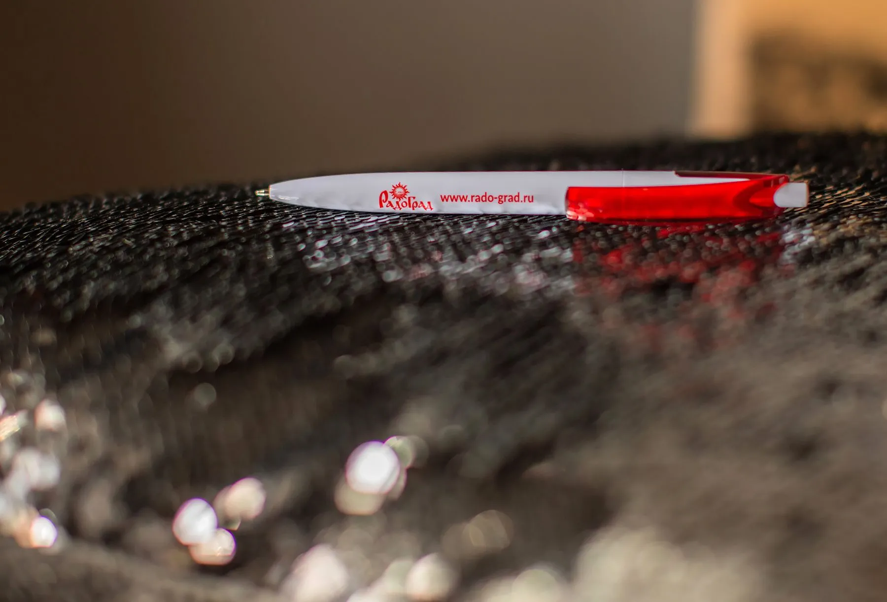 Заказать Сувениры для Радо Град оптом со склада. Корпоративные подарки и бизнес сувениры с логотипом вашей компании. Опт. Компания "Главпоспром" Сувениры для Радо Град