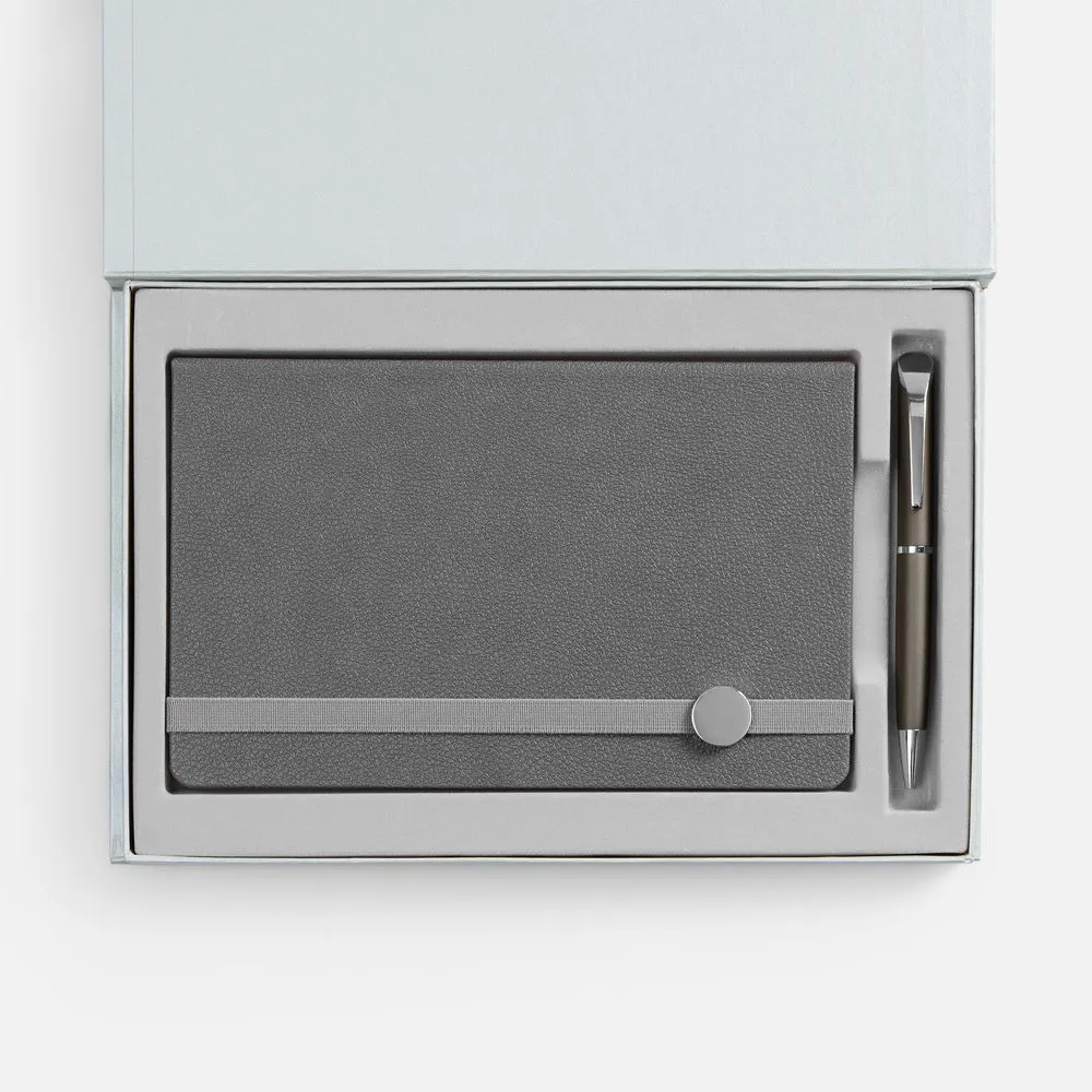 Наборы с ежедневниками с печатью логотипа.  по цене  руб. (артикул 10748.10) Набор Nova, серый