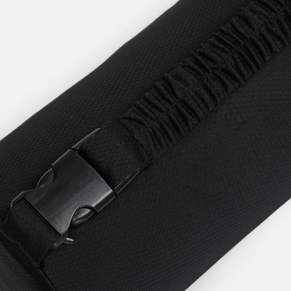 Подушка автомобильная на подголовник Roadie, черная