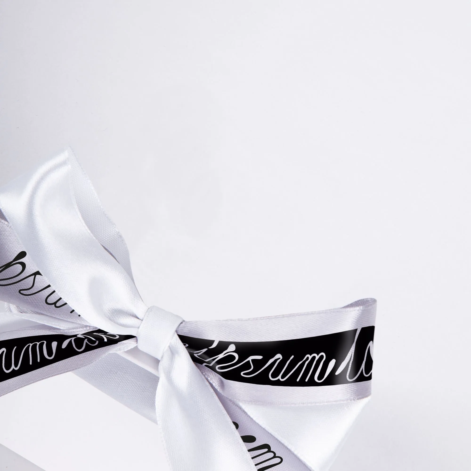 Коробка на лентах Tie Up, красная