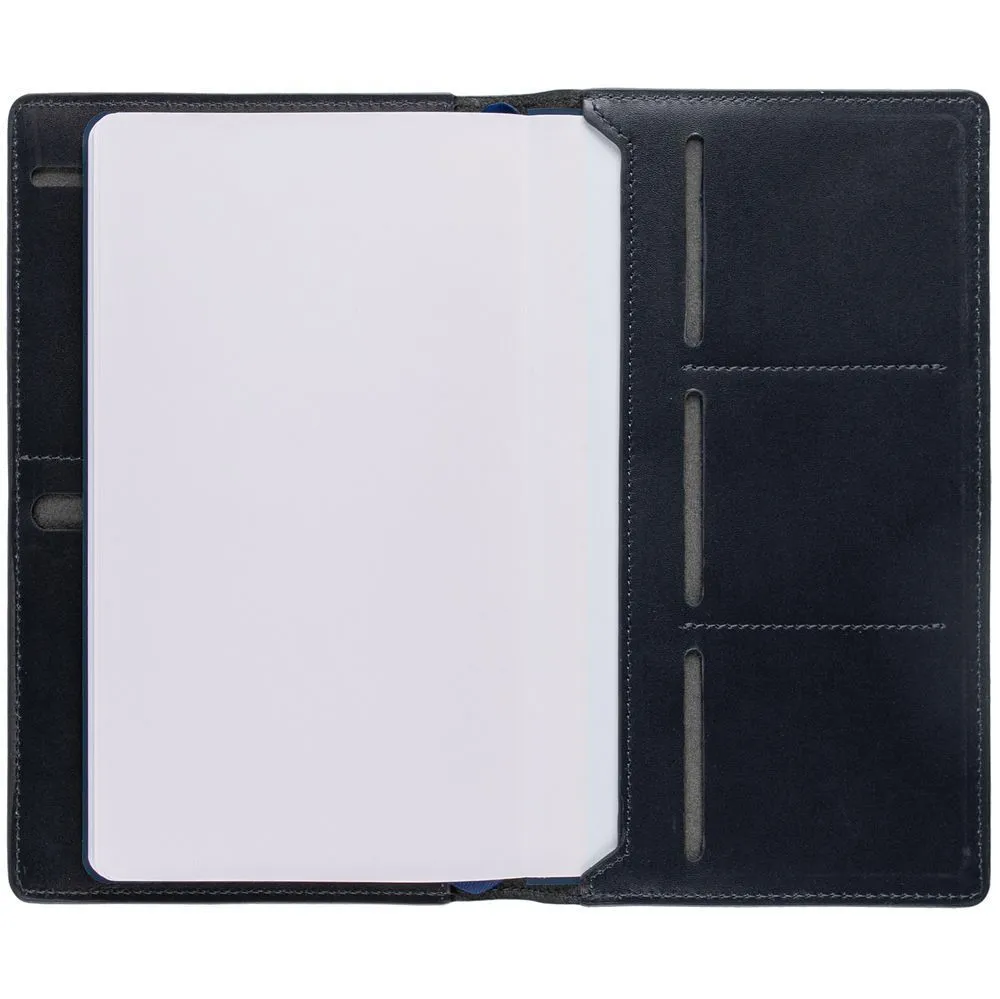 Ежедневники с логотипом с печатью логотипа. Еженедельник-портфолио Remini, недатированный по цене 5 543 ₽ руб. (артикул 55602.40) Еженедельник-портфолио Remini, недатированный, темно-синий