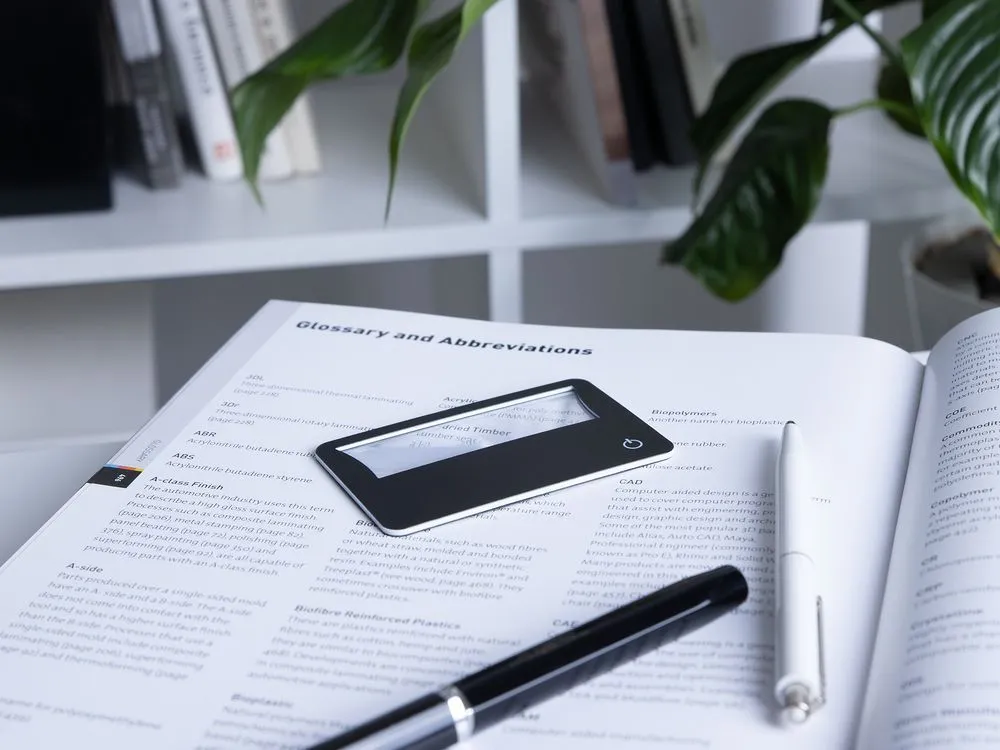 Лупа Visionary с подсветкой, черная