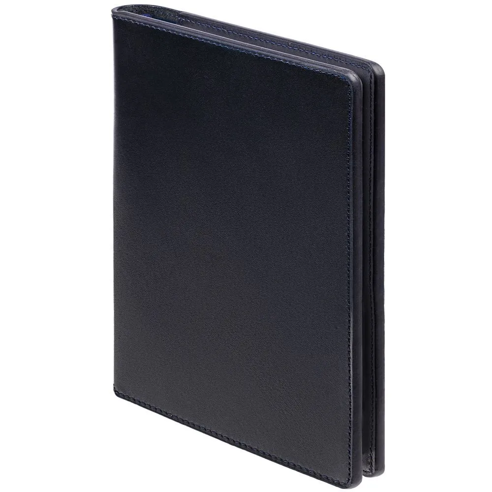 Ежедневники с логотипом с печатью логотипа. Еженедельник-портфолио Remini, недатированный по цене 5 543 ₽ руб. (артикул 55602.40) Еженедельник-портфолио Remini, недатированный, темно-синий