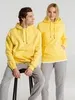 Толстовка с капюшоном унисекс King, желтая с логотипом