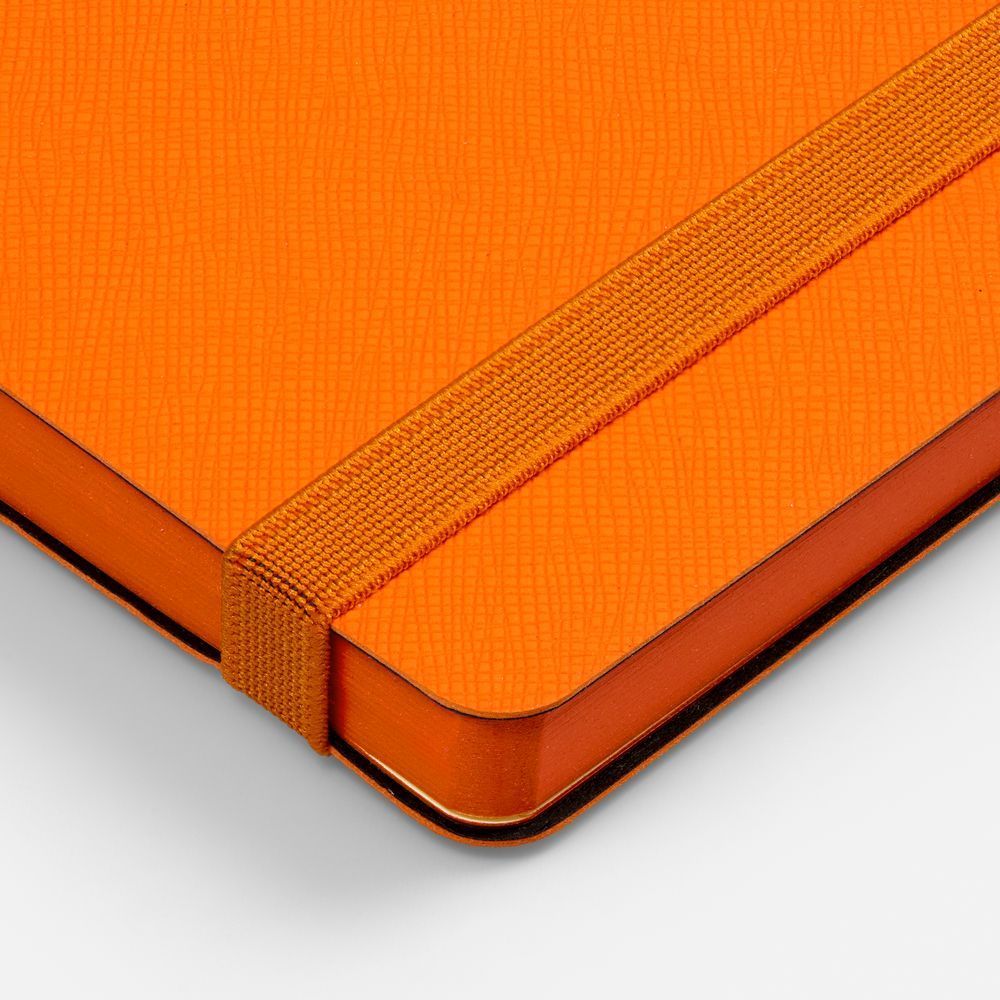 Ежедневники с логотипом с печатью логотипа. Ежедневник Peel Flex, недатированный по цене 939 ₽ руб. (артикул 26687.20) Ежедневник Peel Flex, недатированный, оранжевый