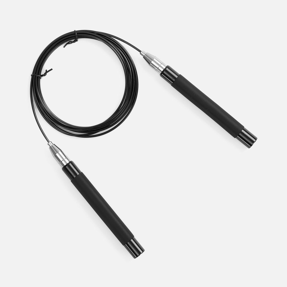 Скоростная скакалка Profi Comfi, черная с логотипом