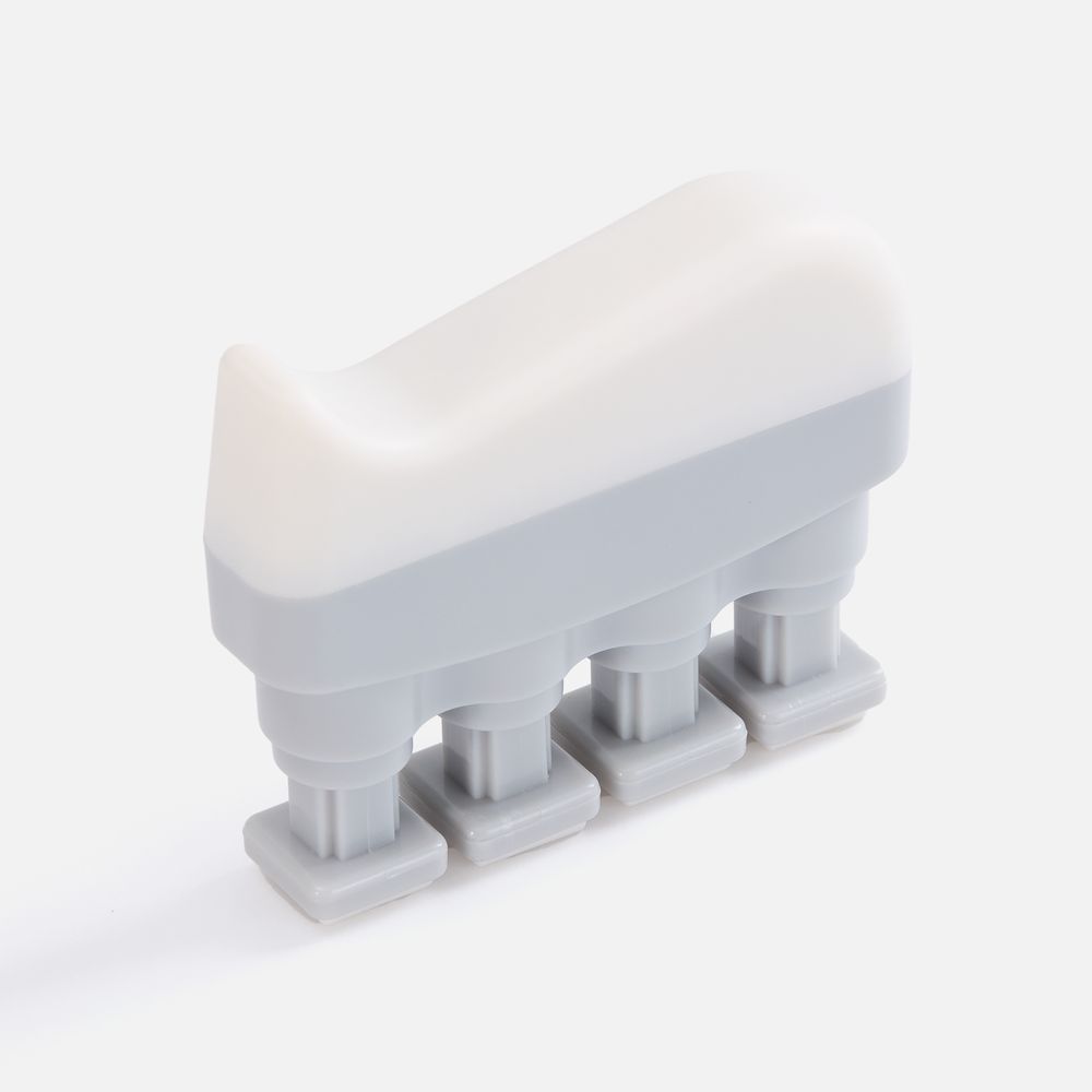 Эспандер кистевой FingerTap, серый с белым с логотипом