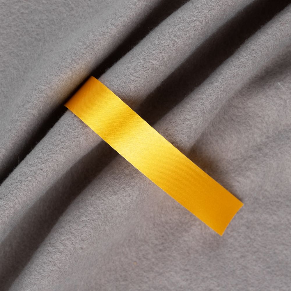 Лента сатиновая Satin 20 XXL, желтая, 250 см с логотипом