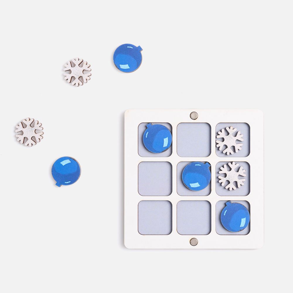 Игра крестики-нолики «Criss Cross. Снегошарики» с логотипом