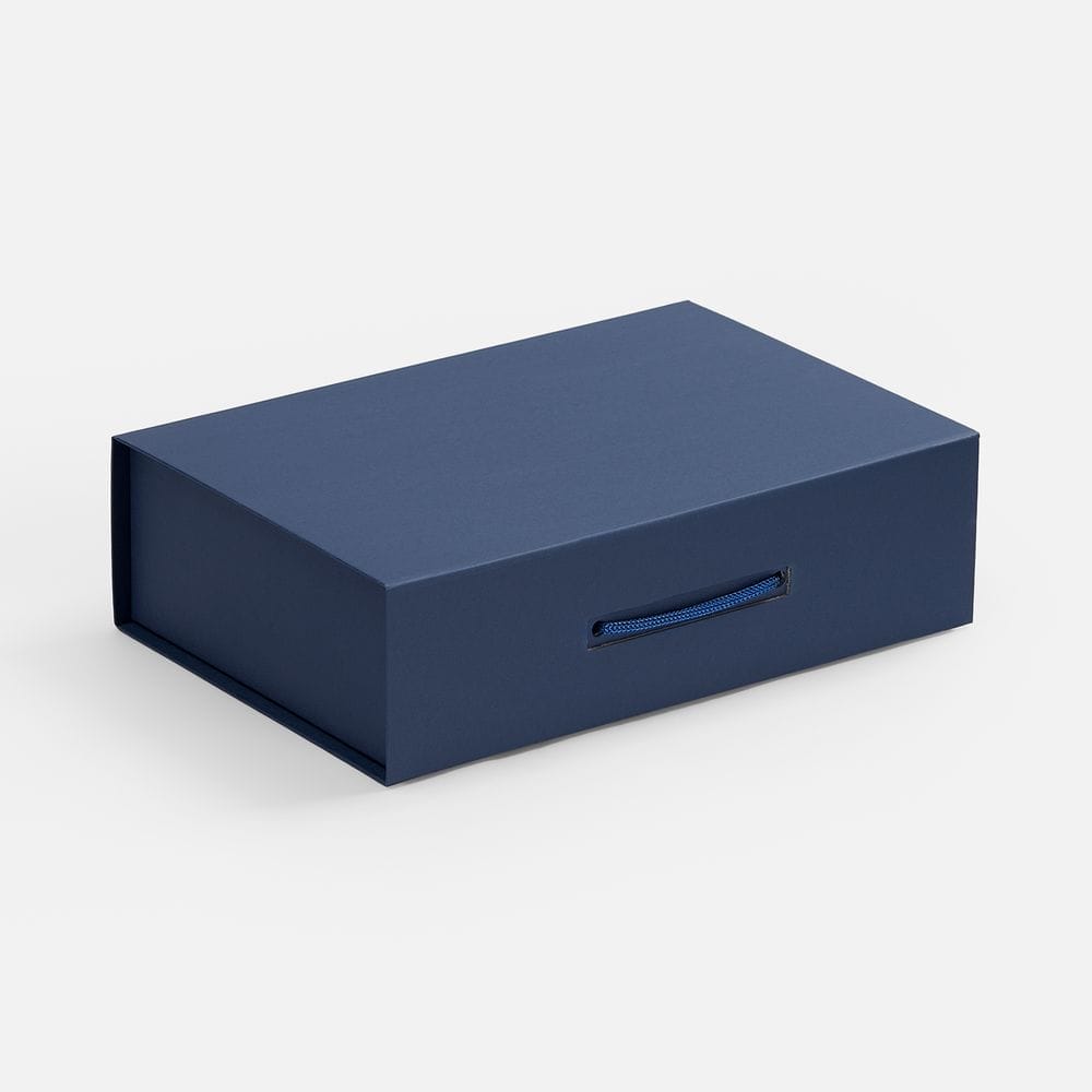 Коробка Case, темно-синяя с логотипом