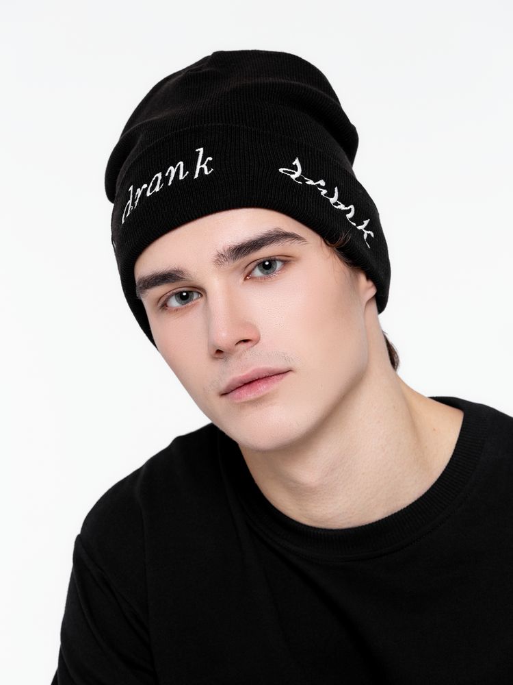 Шапка с вышивкой Drunk, черная с логотипом