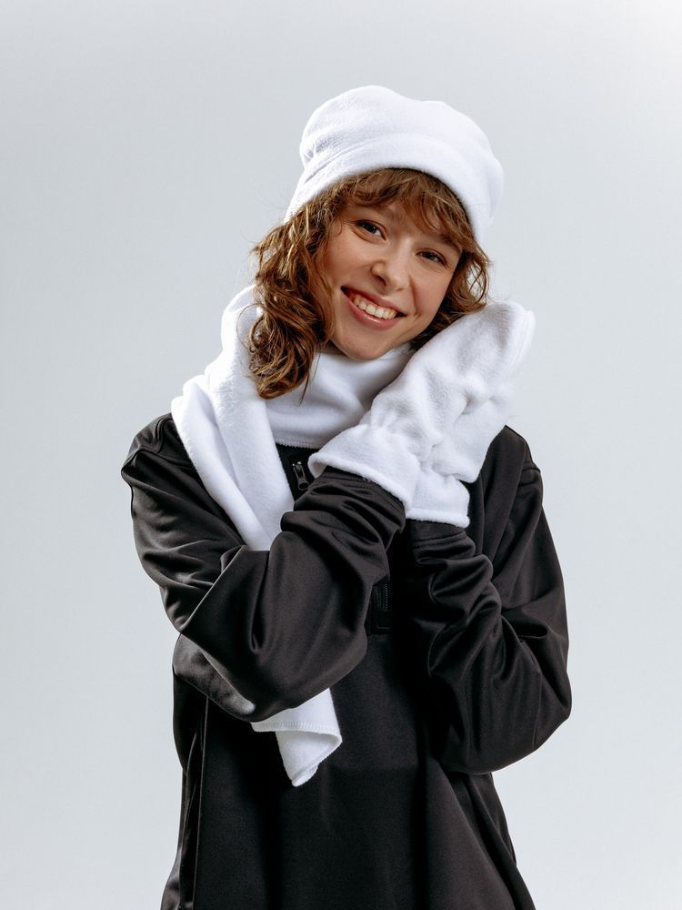 Шарфы с печатью логотипа. Шарф Fleecy по цене 407 ₽ руб. (артикул 17482.60) Шарф Fleecy, белый