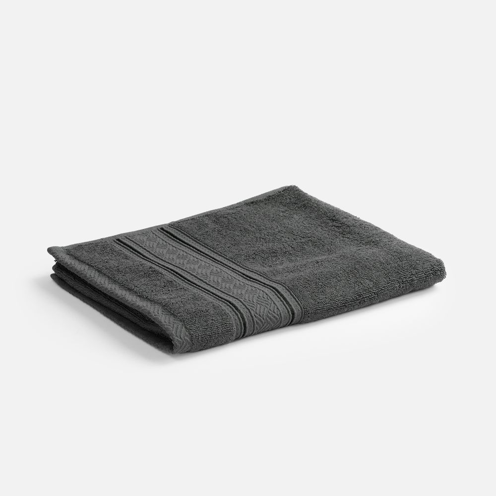 Полотенце махровое Terrychic, среднее, темно-серое с логотипом