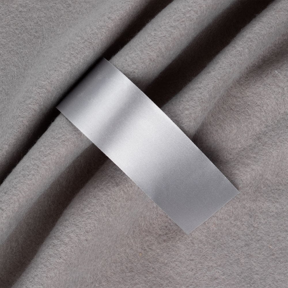 Лента сатиновая Satin 35 XXL, серая, 230 см с логотипом