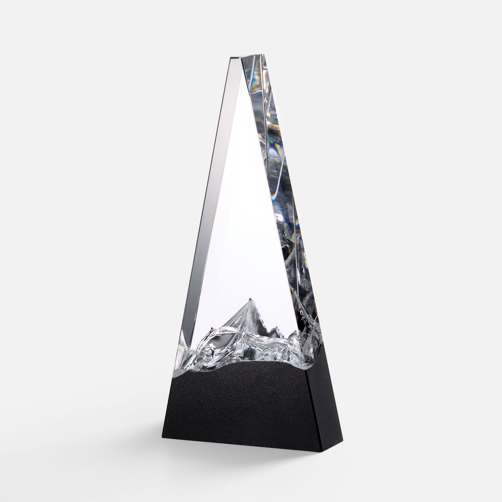 Стела Upward с логотипом