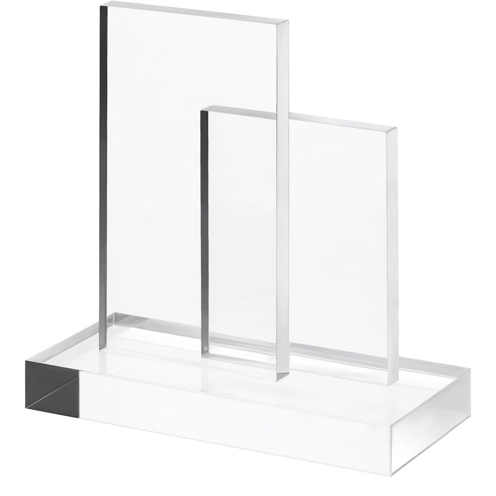 Стела Doublet с логотипом