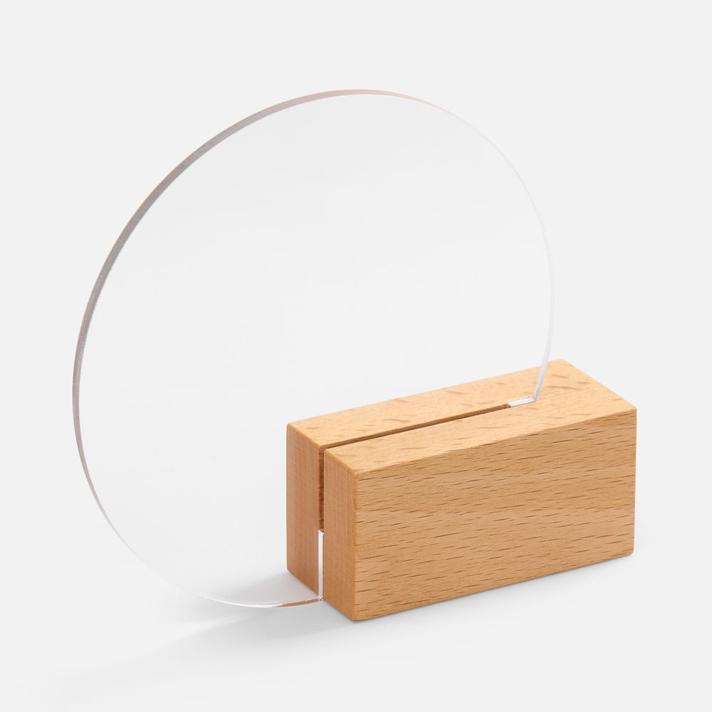 Стела Tribute Sphere с логотипом