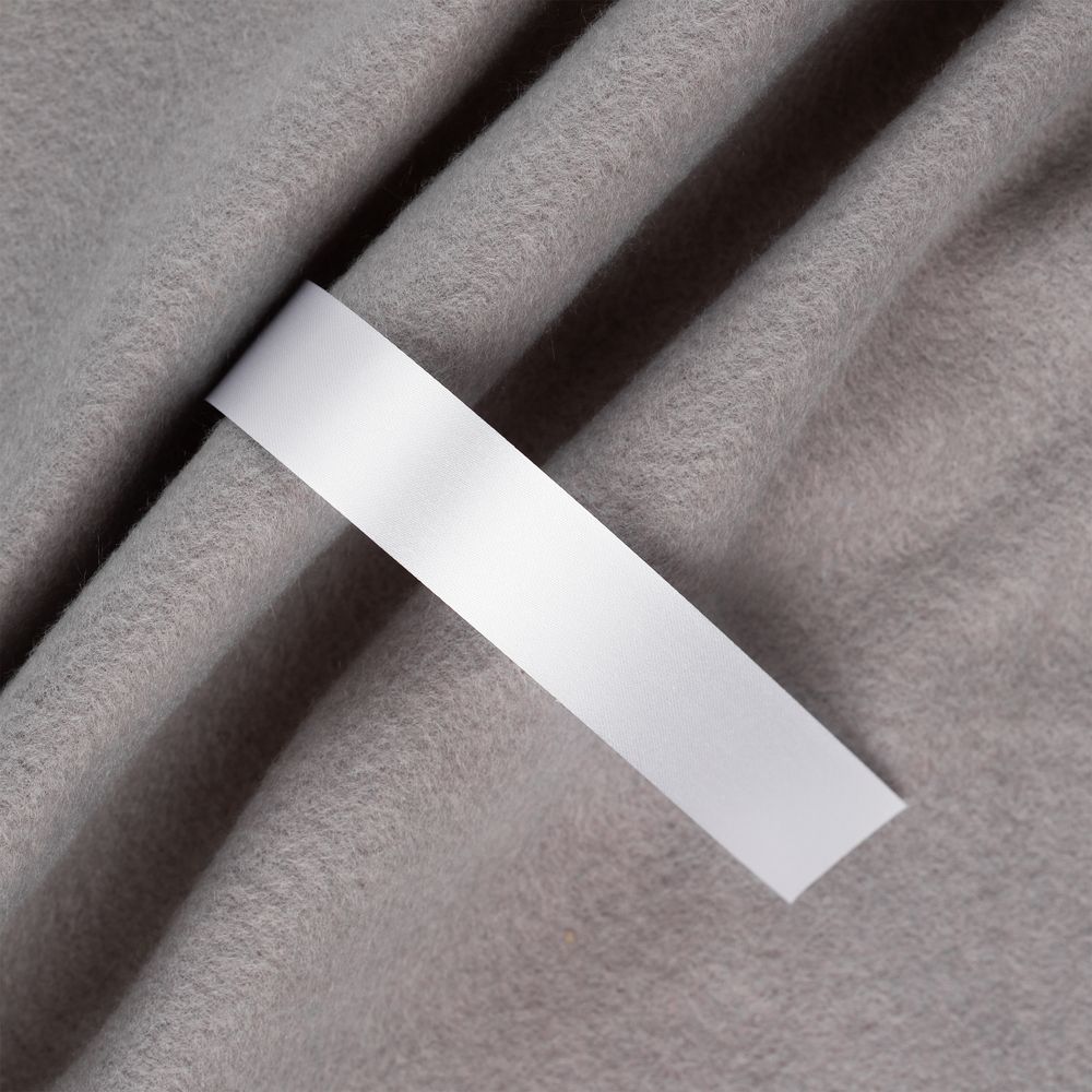 Лента сатиновая Satin 20 M, белая, 90 см с логотипом