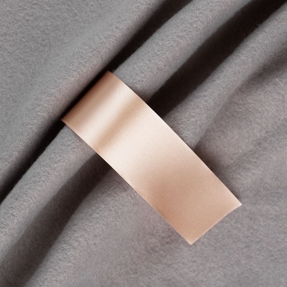 Лента сатиновая Satin 35 М, светло-бежевая, 70 см с логотипом