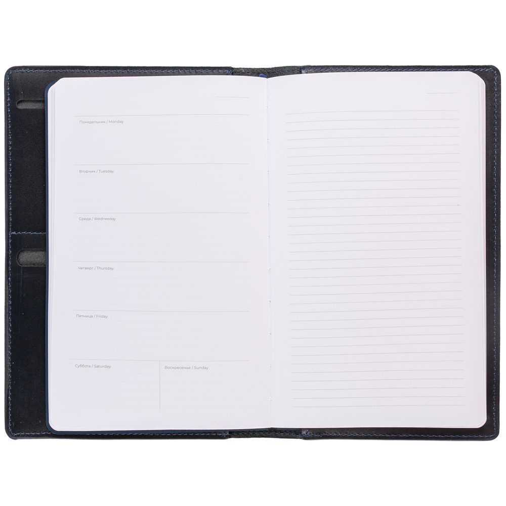 Ежедневники с логотипом с печатью логотипа. Еженедельник-портфолио Remini, недатированный по цене 5 543 ₽ руб. (артикул 55602.40) Еженедельник-портфолио Remini, недатированный, темно-синий