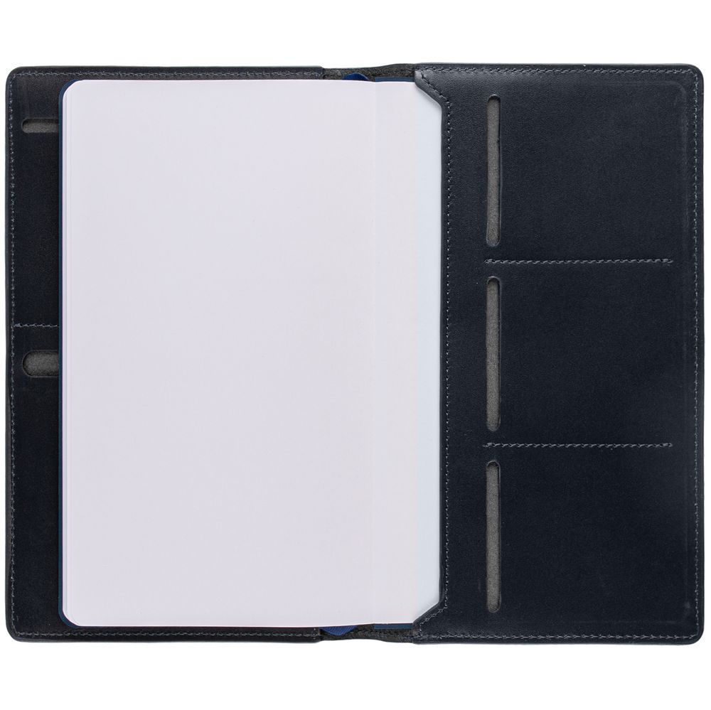 Ежедневники с логотипом с печатью логотипа. Еженедельник-портфолио Remini, недатированный по цене 5 543 ₽ руб. (артикул 55602.40) Еженедельник-портфолио Remini, недатированный, темно-синий