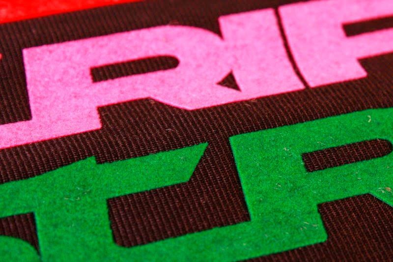 Флекс на одежде и текстиле с логотипом на заказ