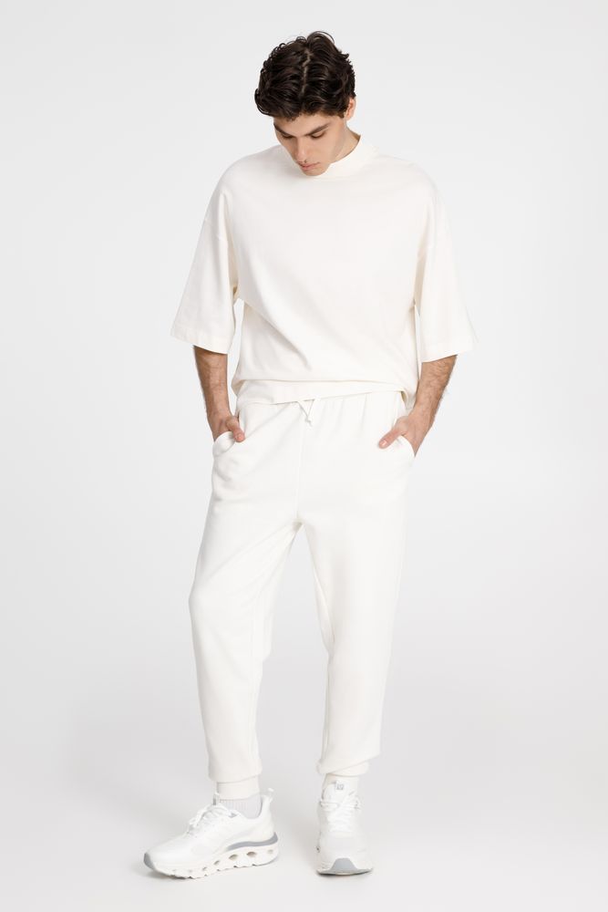Джоггеры J2, молочно-белые с логотипом