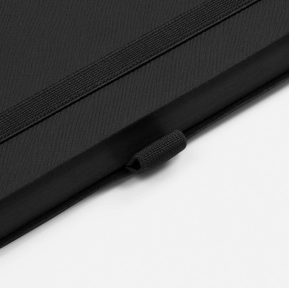 Ежедневники с логотипом с печатью логотипа. Ежедневник Peel Flex, недатированный по цене 939 ₽ руб. (артикул 26687.30) Ежедневник Peel Flex, недатированный, черный