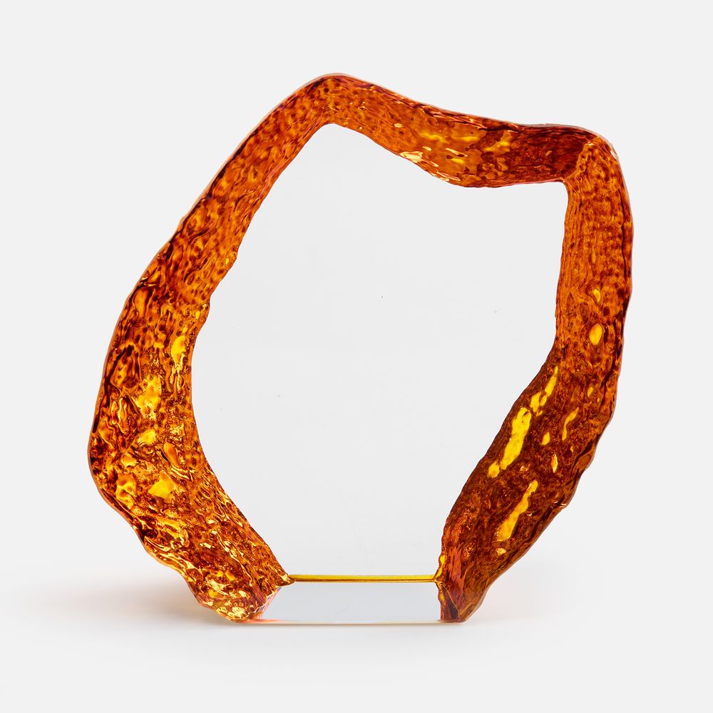 Стела Winster с логотипом