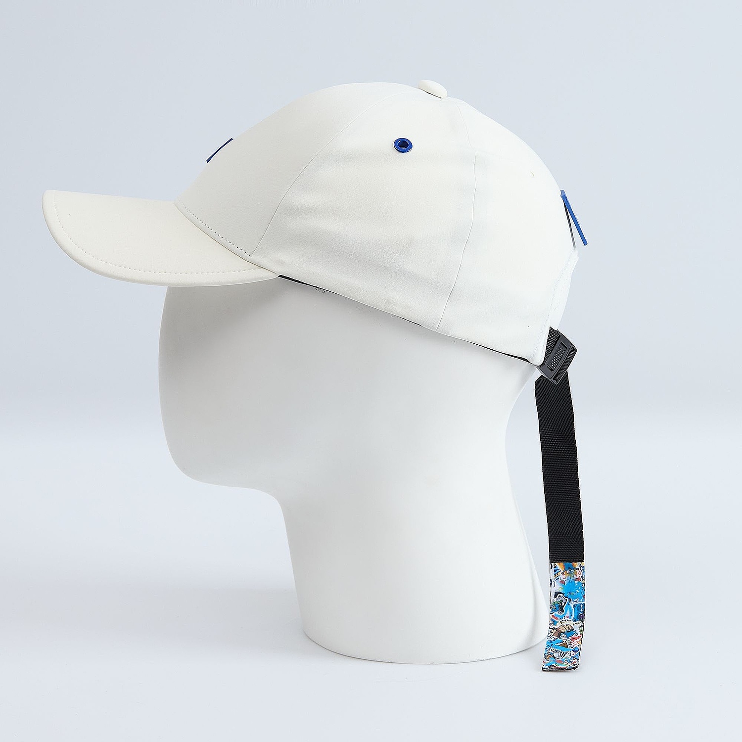 Бейсболка Kosmos, черная