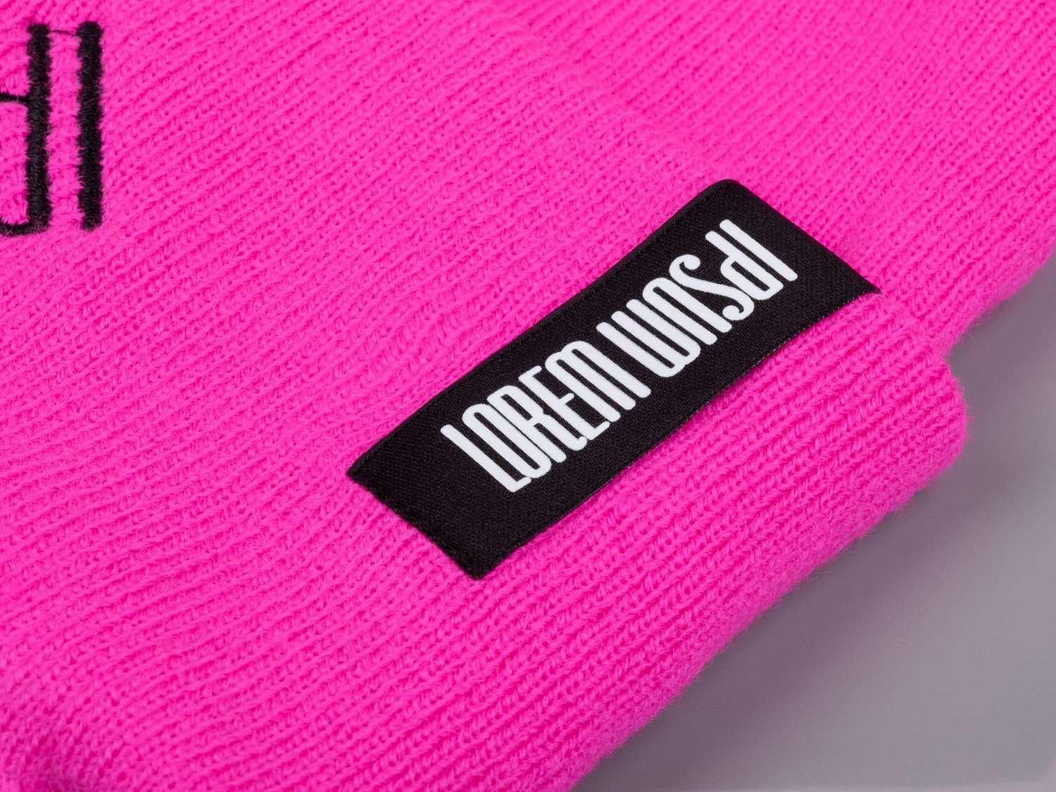 Шапка Urban Flow, розовый неон с логотипом
