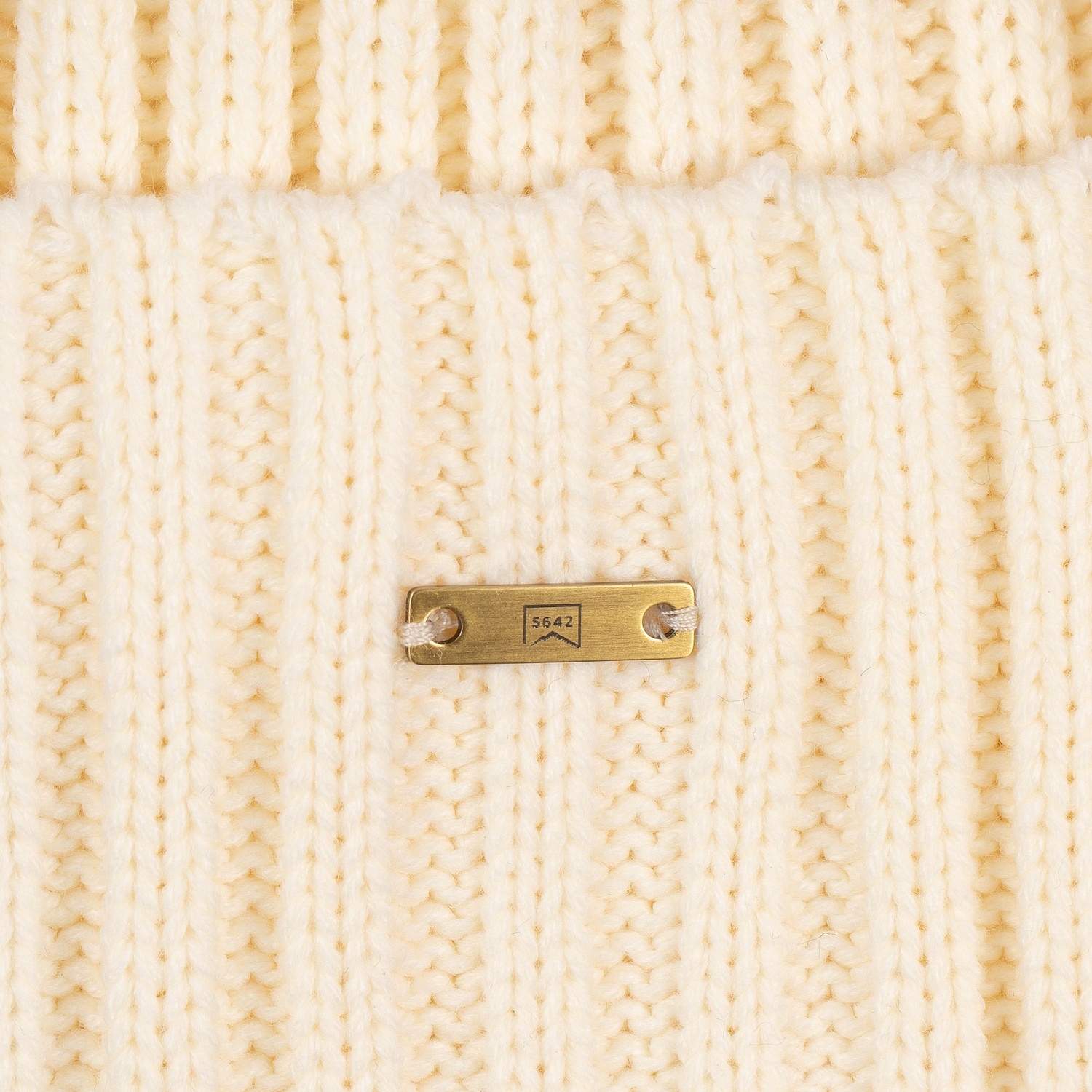 Шильдик металлический Alfa Liten, бронзовый с логотипом