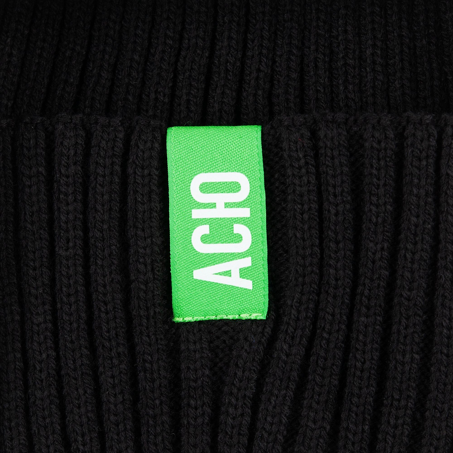 Шапка Yong, черная с логотипом