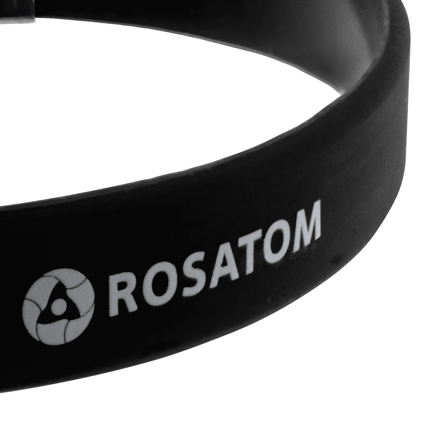 Силиконовый браслет Brisky с металлическим шильдом, черный с логотипом