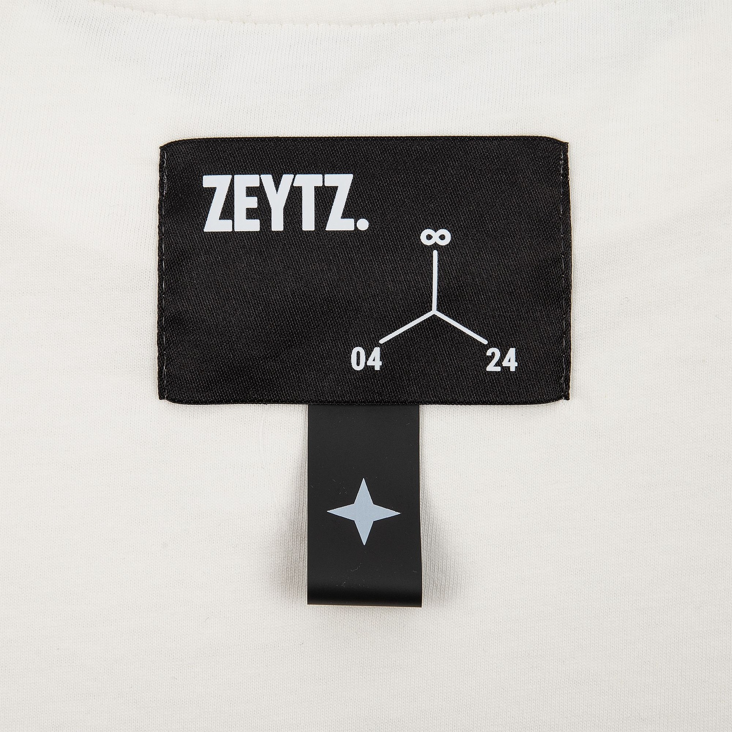 Лейбл тканевый Epsilon, XL, черный с логотипом