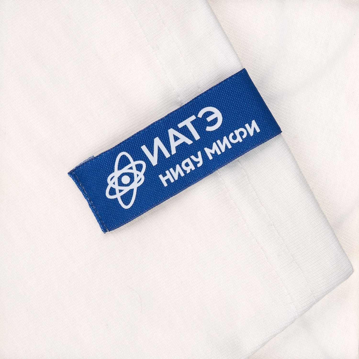 Футболка унисекс оверсайз T3, молочно-белая с логотипом