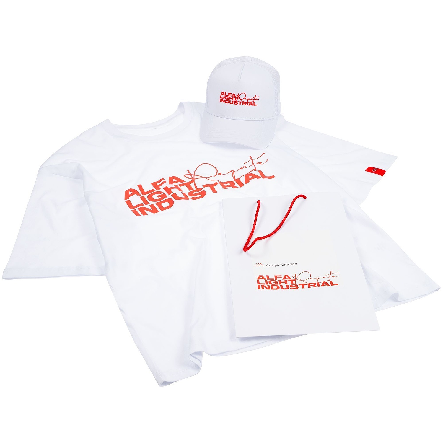 Футболка оверсайз унисекс Base Space, белая с логотипом