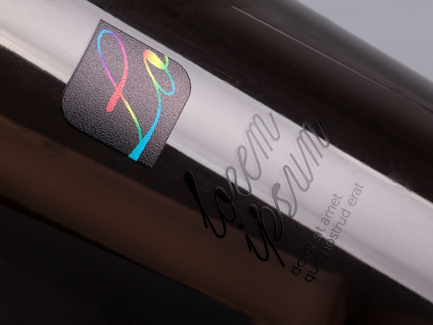 Бутылка для воды Plaske, черная с логотипом