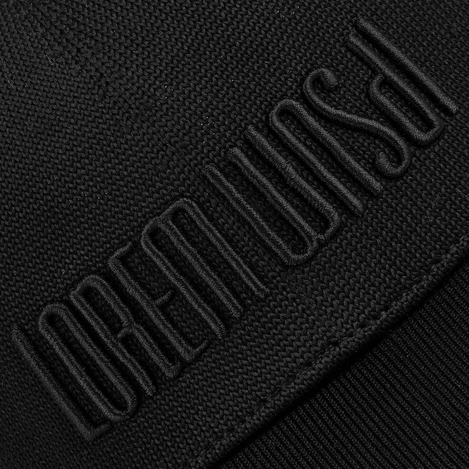 Бейсболка Dogoni, черная