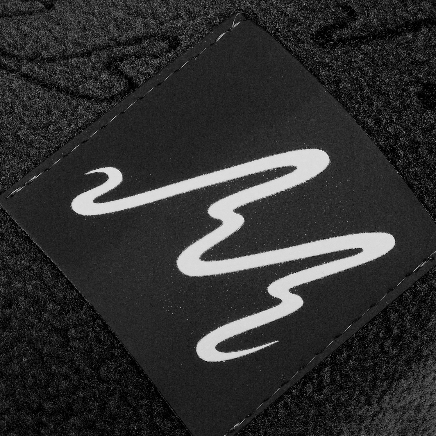 Флисовый плед Warm&Peace, черный