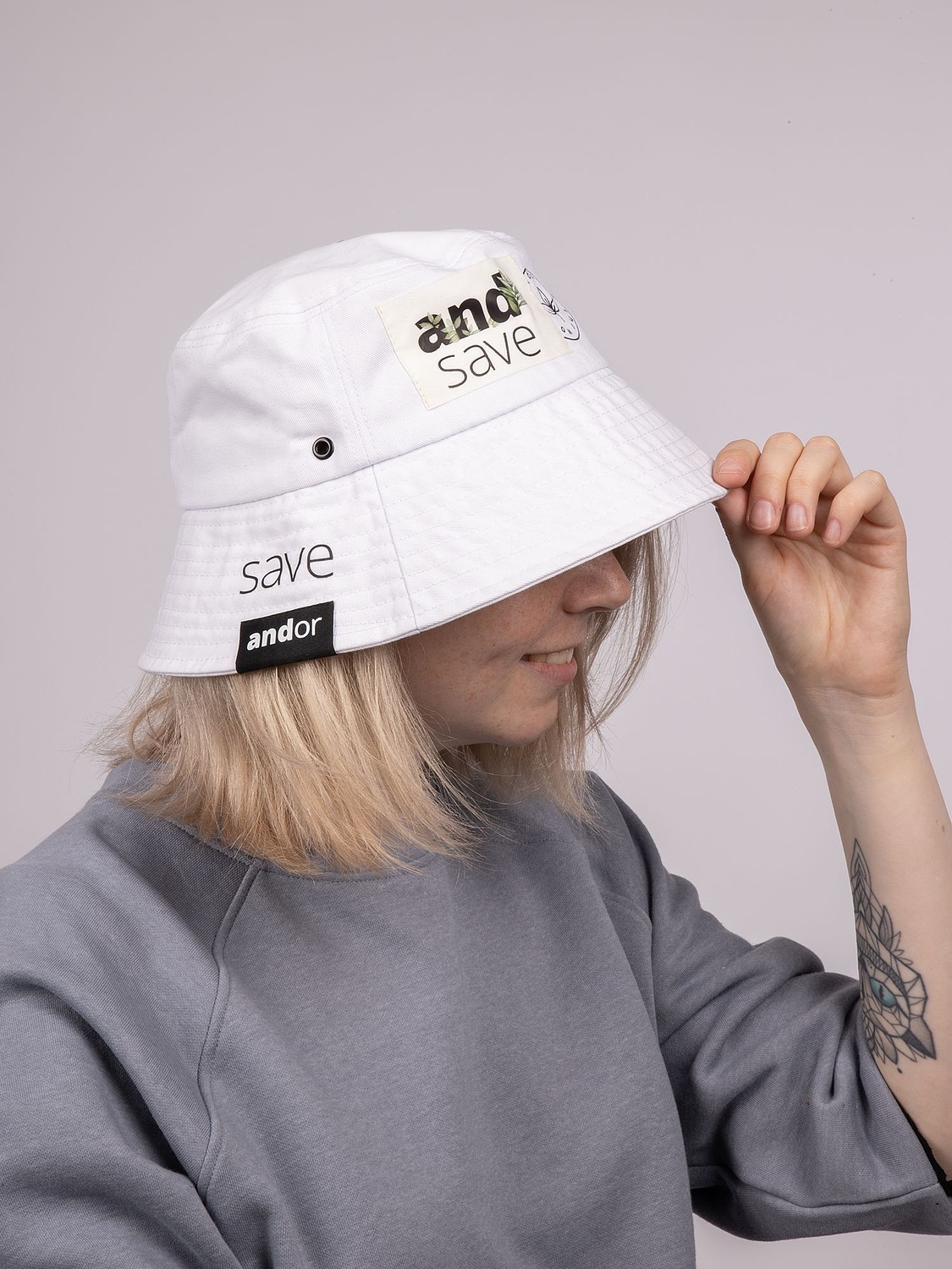 Панама C7, белая с логотипом