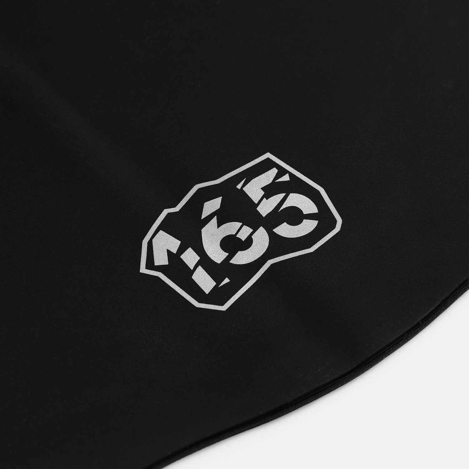 Шапочка для плавания Aquasana, черная с логотипом