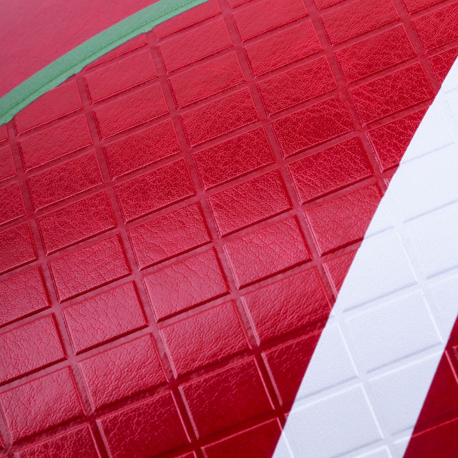 Ежедневник Nebraska Flex, недатированный, красный с золотистым с логотипом