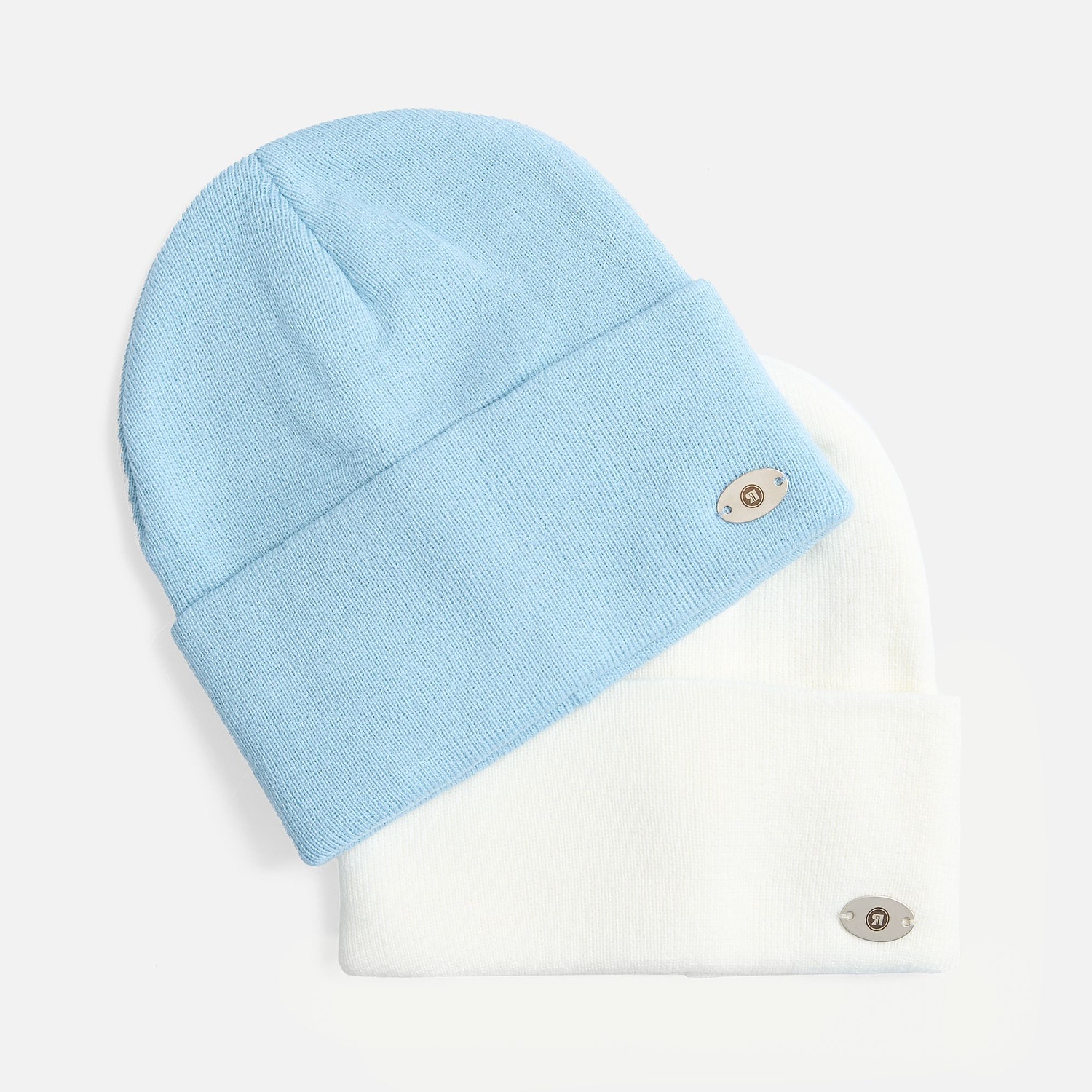 Шильдик металлический Alfa Oval, серебристый с логотипом